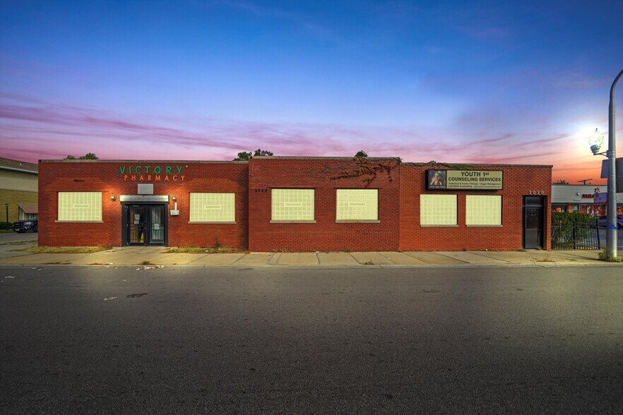 2024 W 79th St, Chicago, IL à vendre - Photo de l’immeuble – Image 2 sur 31