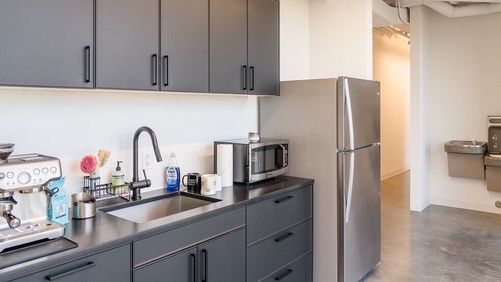 3300 E 7th St, Austin, TX à louer - Photo intérieure – Image 2 sur 4