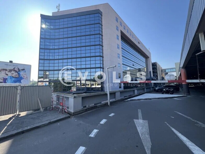 Bureau dans Créteil à louer - Photo de l’immeuble – Image 2 sur 27