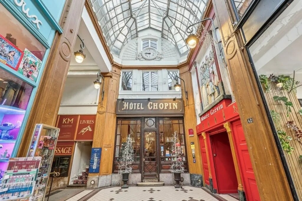 61 Passage Jouffroy, Paris à louer Hall d’entrée– Image 1 sur 6