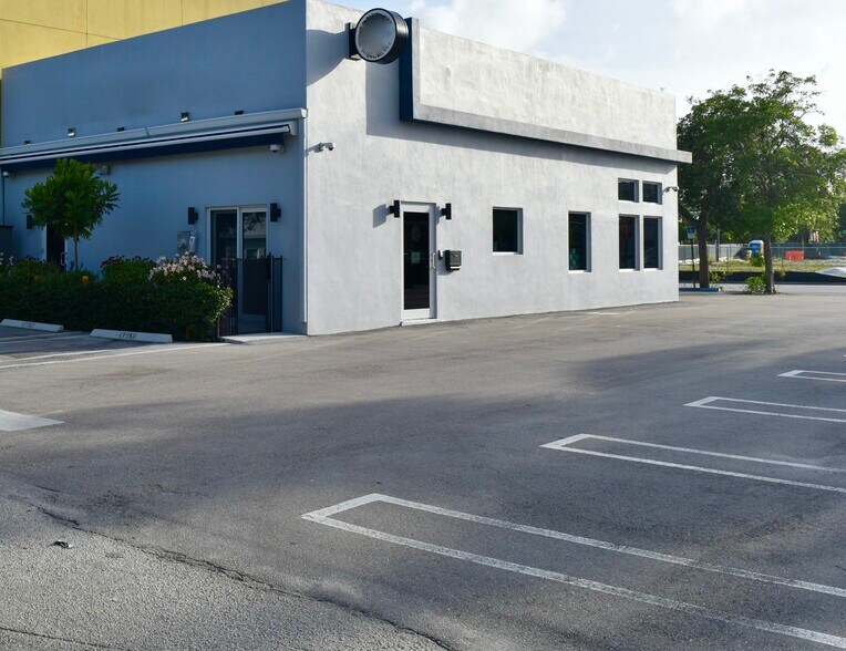 501 NE 2nd St, Delray Beach, FL à louer - Photo de l’immeuble – Image 2 sur 6