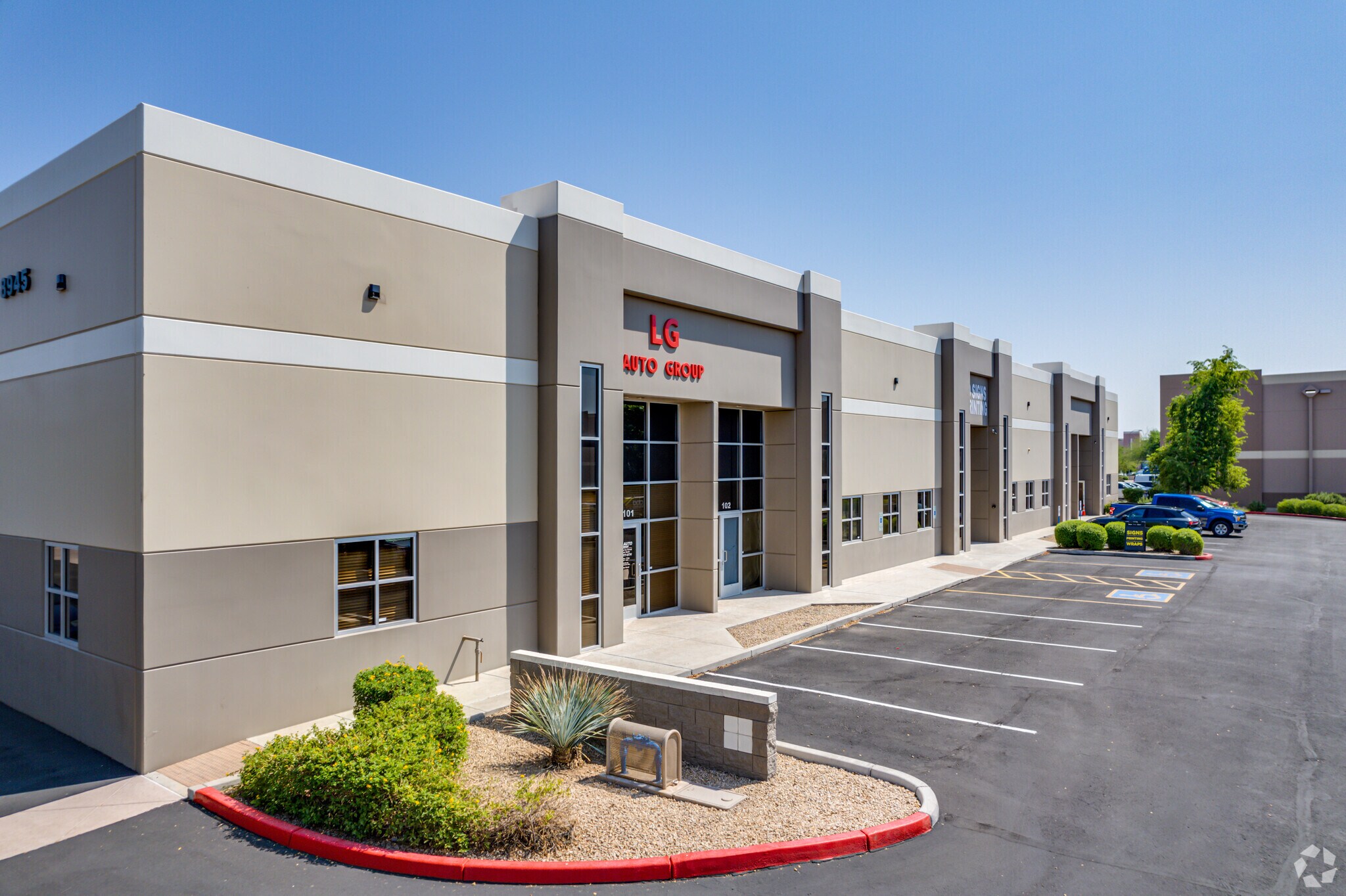 8945 W Larkspur Dr, Peoria, AZ à louer Photo principale– Image 1 sur 18