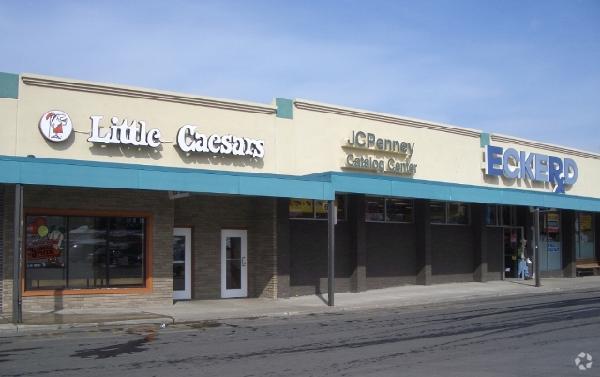 1324-1424 E Grandview Blvd, Erie, PA à louer - Photo de l’immeuble – Image 3 sur 40