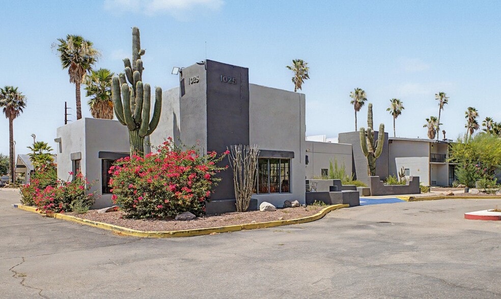 1025 E Benson Hwy, Tucson, AZ à vendre - Photo principale – Image 1 sur 14