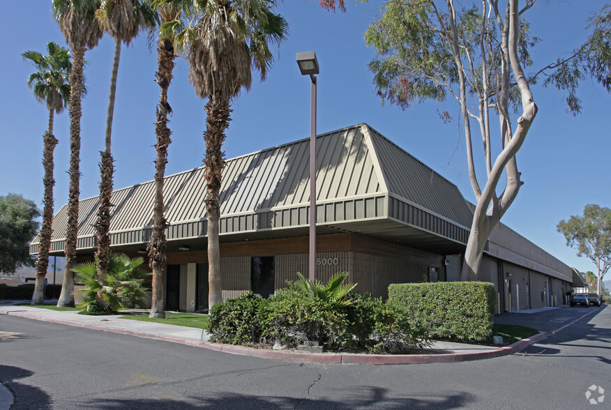 5000 E Calle San Raphael, Palm Springs, CA à louer - Photo principale – Image 1 sur 17