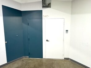 210 E Olympic Blvd, Los Angeles, CA à louer Photo intérieure– Image 1 sur 27