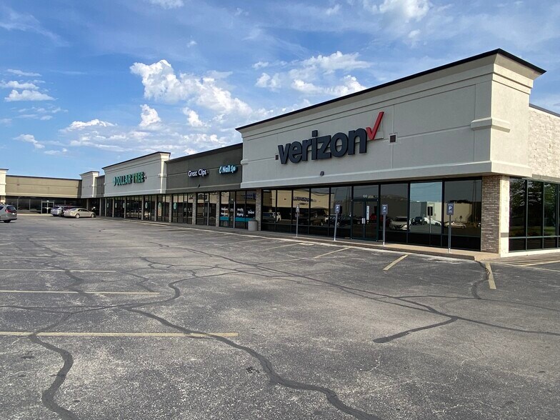 122 W George E Phelps Blvd, Carthage, MO à louer - Photo de l’immeuble – Image 3 sur 19