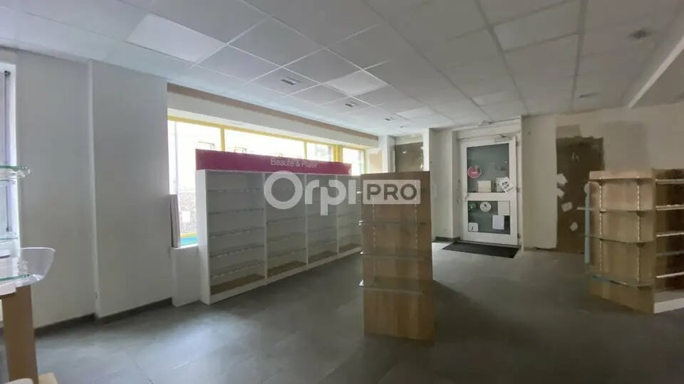 Local commercial dans Orbey à vendre - Photo de l’immeuble – Image 3 sur 12