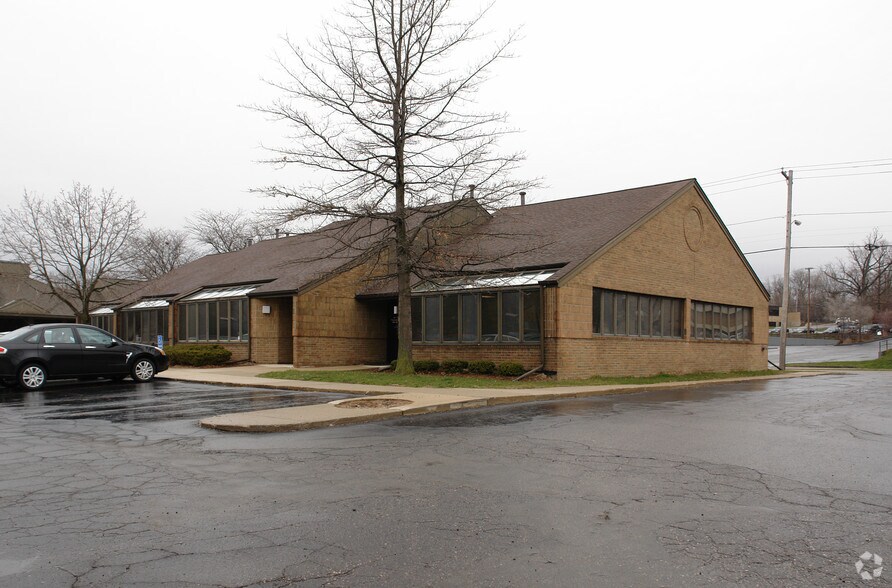 2330 E Stadium Blvd, Ann Arbor, MI à vendre - Photo de l’immeuble – Image 2 sur 2