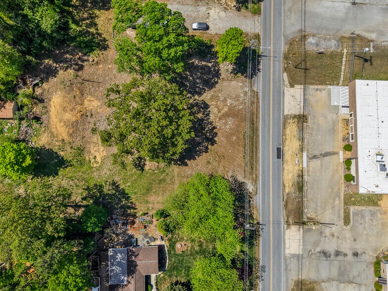 1207-1211 Hickory Chapel Rd, High Point, NC à vendre - Photo de l’immeuble – Image 2 sur 3