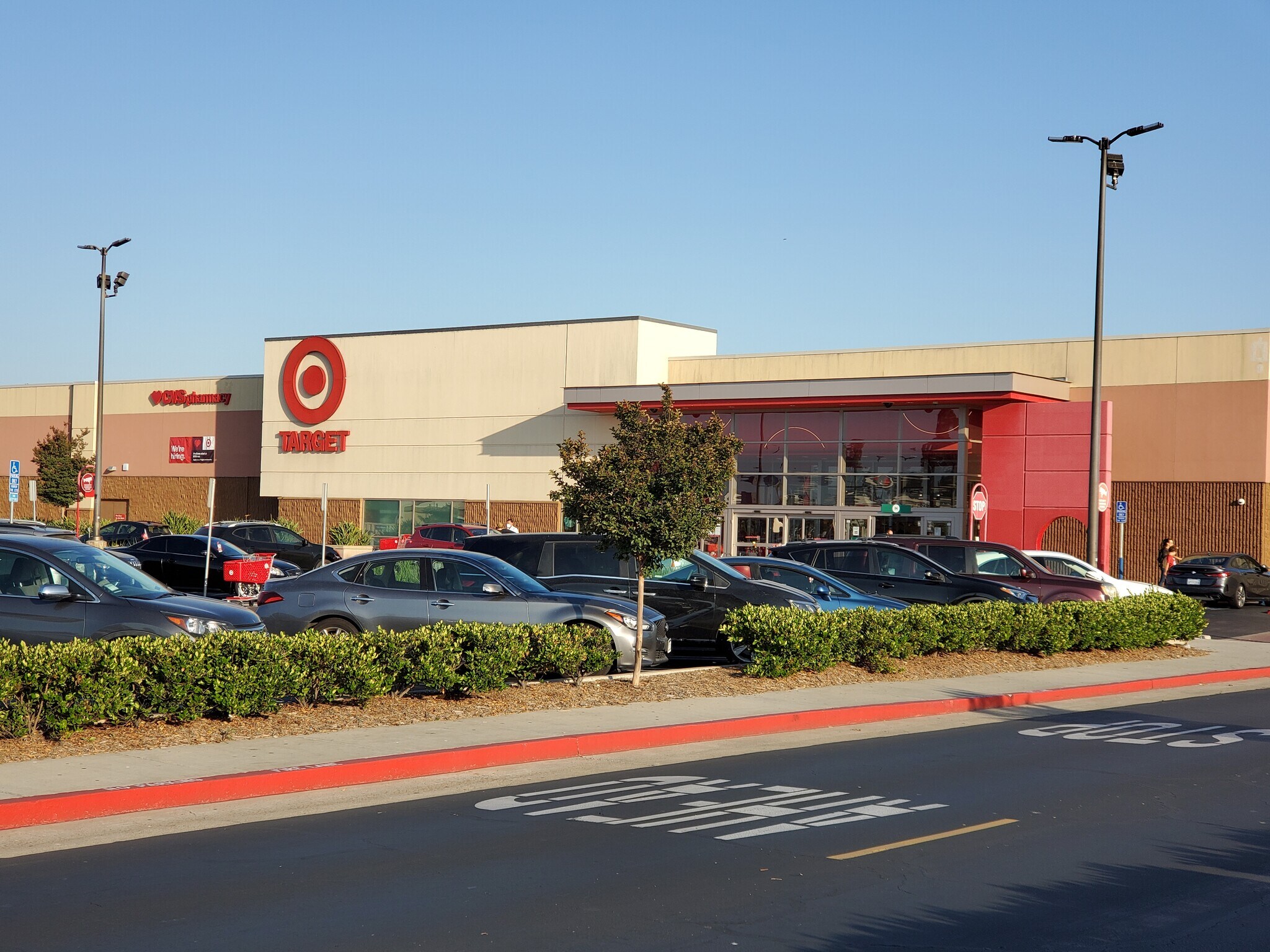 8135-8155 Mira Mesa Blvd, San Diego, CA à louer Photo de l’immeuble– Image 1 sur 4