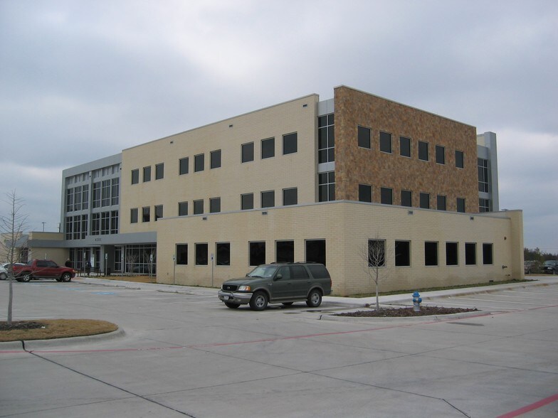 4201 Medical Center Dr, McKinney, TX à louer - Photo de l’immeuble – Image 2 sur 4