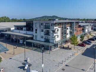 Plus de détails pour Whittle Sq, Brockworth - Local commercial à louer