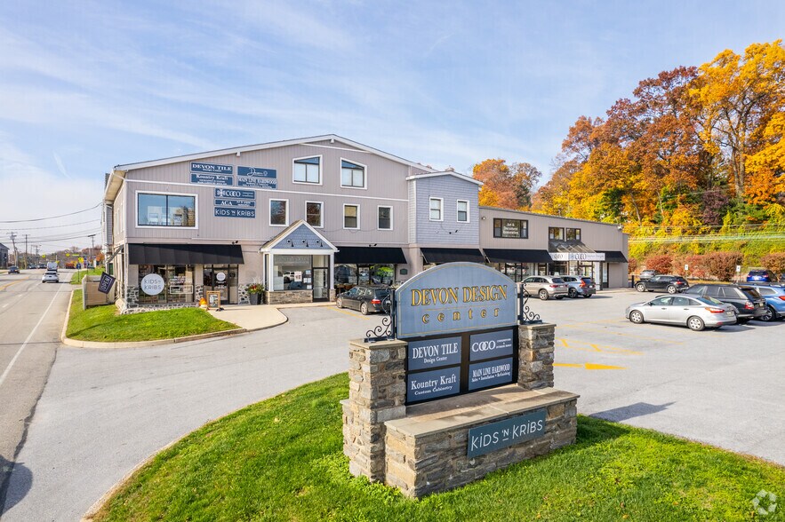 111 W Lancaster Ave, Devon, PA à louer - Photo de l’immeuble – Image 2 sur 6
