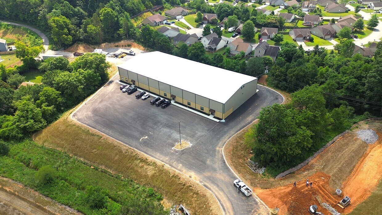 3030 Amherst Rd, Knoxville, TN à louer Photo principale– Image 1 sur 9