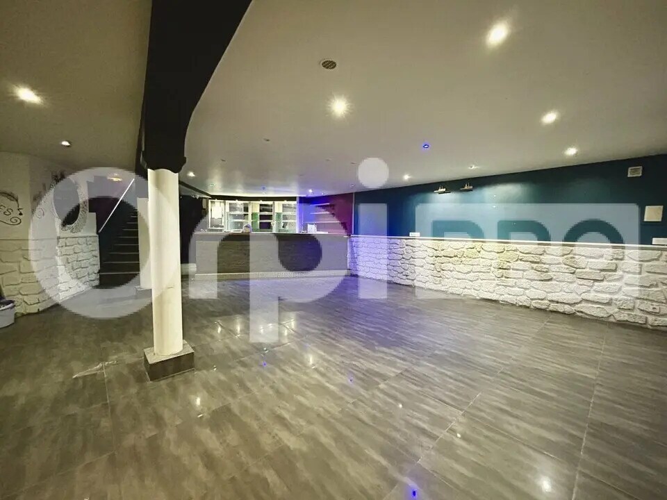 Local commercial dans Beauvais à louer Photo intérieure– Image 1 sur 6