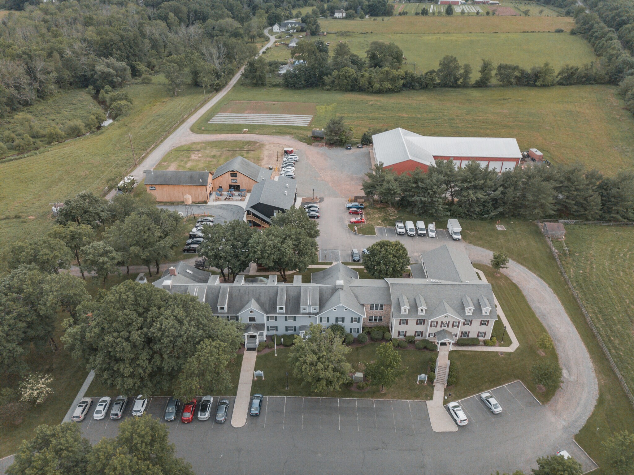 2 Clerico Ln, Hillsborough, NJ à louer Photo de l’immeuble– Image 1 sur 35