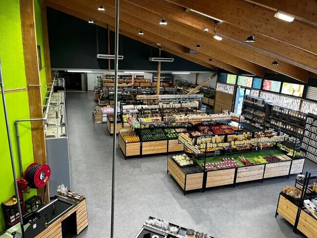 Plus de détails pour Local commercial à louer