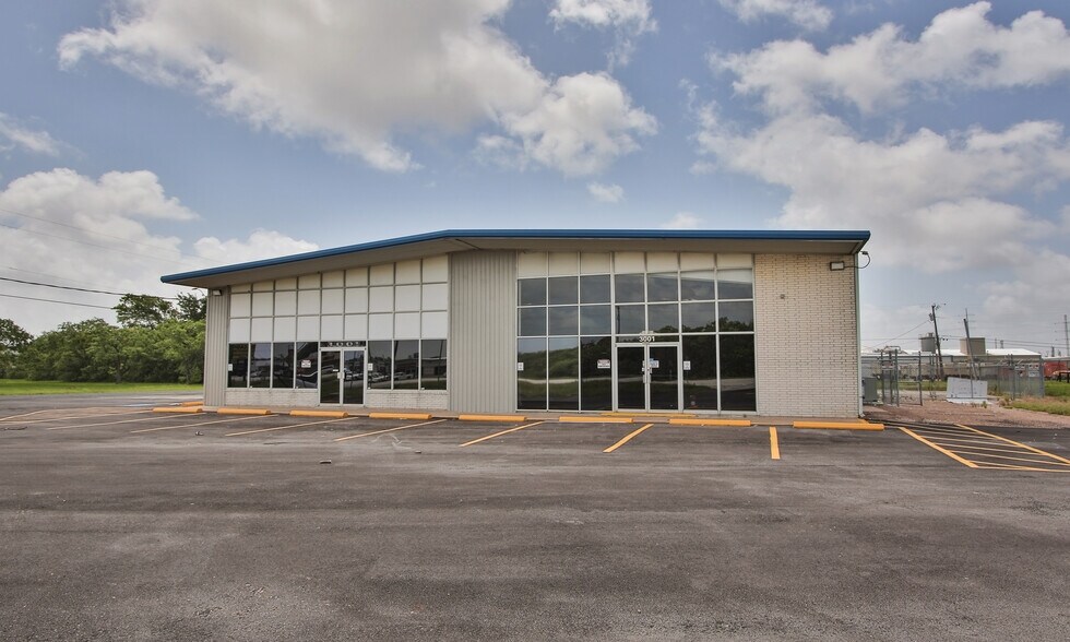 3001 FM 1765, Texas City, TX à vendre - Photo de l’immeuble – Image 2 sur 15