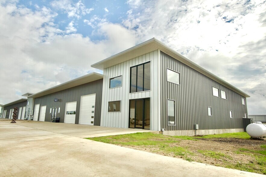 190 Ninety Four Ln, Taylor, TX à vendre - Photo de l’immeuble – Image 1 sur 13