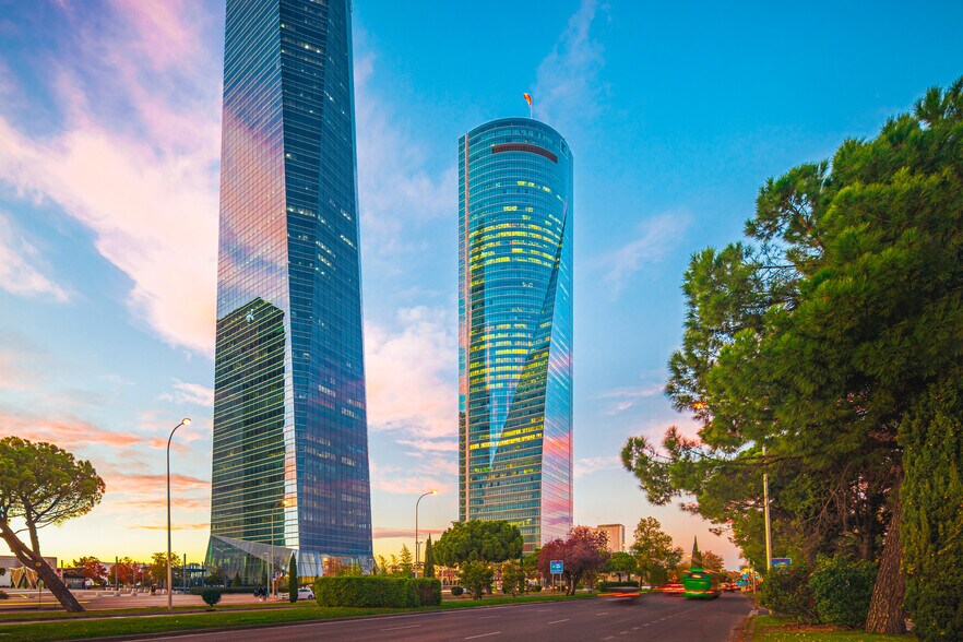 Paseo Castellana, 259 D, Madrid, Madrid à louer - Plan d’étage – Image 1 sur 9