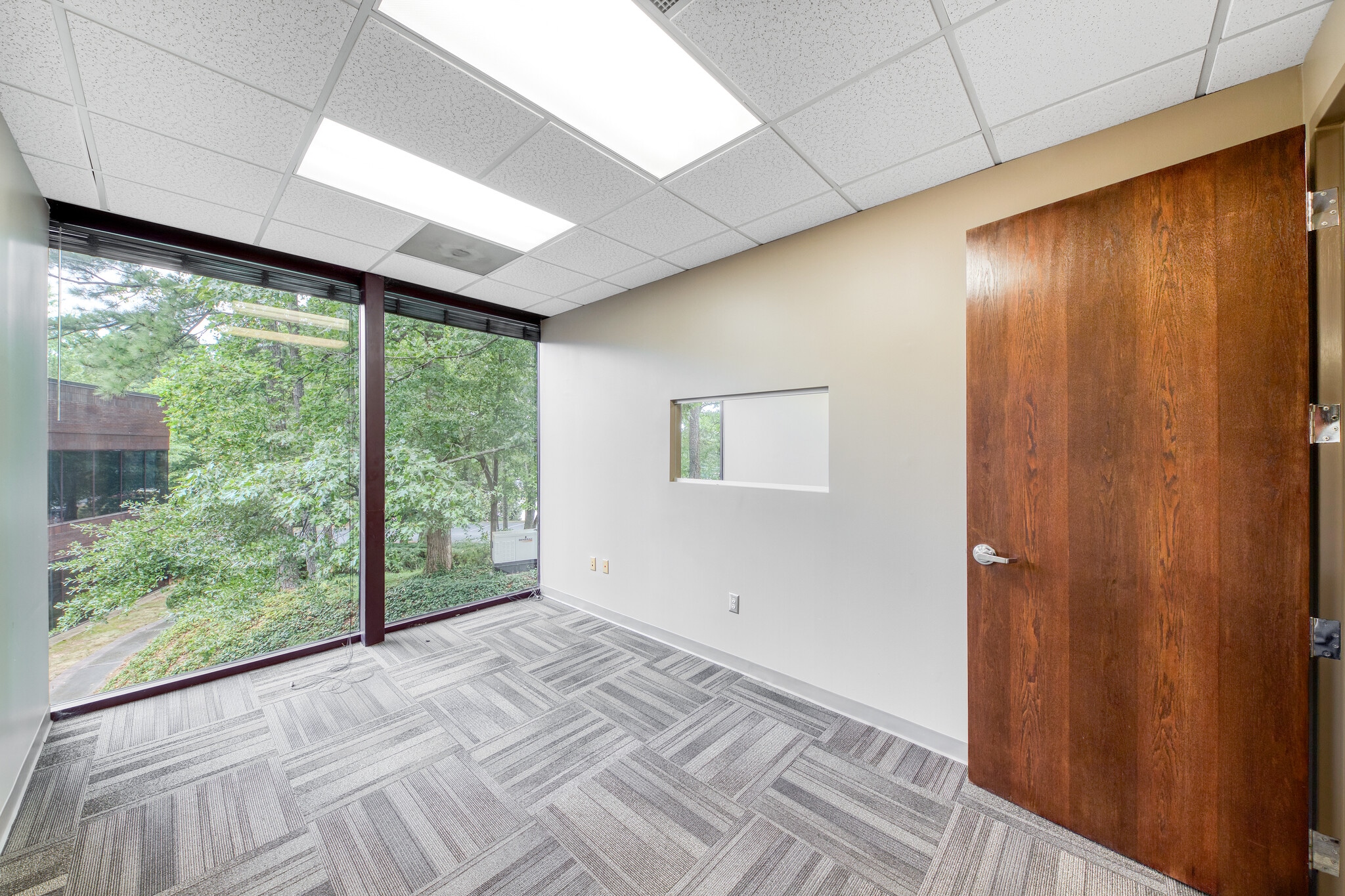 8800 Roswell Rd, Atlanta, GA à louer Photo intérieure– Image 1 sur 4