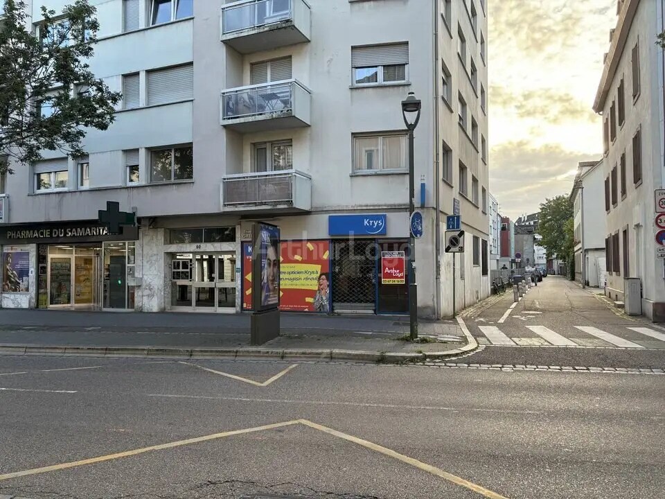 Local commercial dans Strasbourg à louer Photo de l’immeuble– Image 1 sur 9