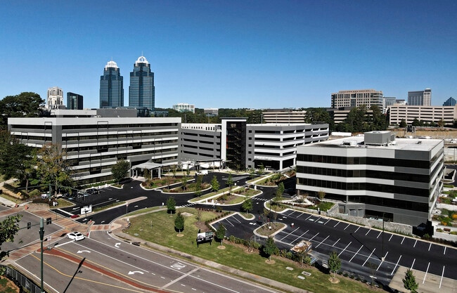 Plus de détails pour 1150 Lake Hearn Dr NE, Atlanta, GA - Différents types d’espaces à louer