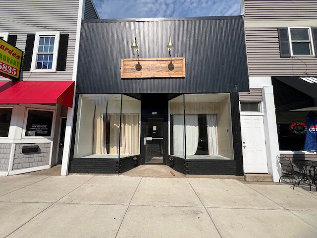 112 S State St, Marengo, IL à louer - Photo de l’immeuble – Image 2 sur 6