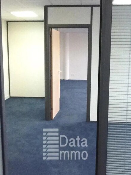 2 Rue Paul Delouvrier, Bussy-Saint-Georges à louer - Photo de l’immeuble – Image 2 sur 7