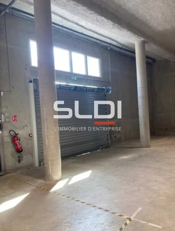 Local d’activités dans Lyon à louer Photo de l’immeuble– Image 1 sur 4