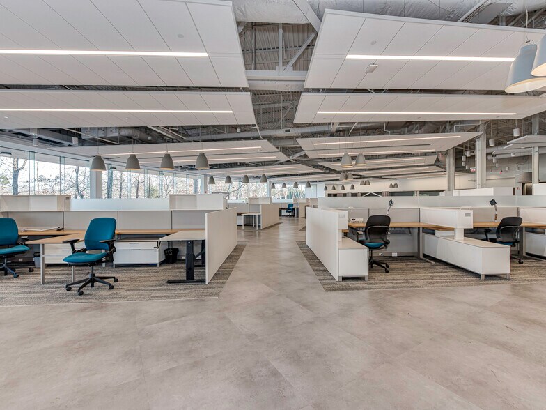7201 IBM Dr, Charlotte, NC à louer - Photo intérieure – Image 3 sur 16