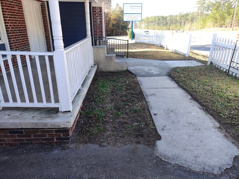 3332B Leesburg Rd, Columbia, SC à louer - Photo de l’immeuble – Image 2 sur 20