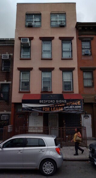 417 Bedford Ave, Brooklyn, NY à louer - Photo de l’immeuble – Image 2 sur 15