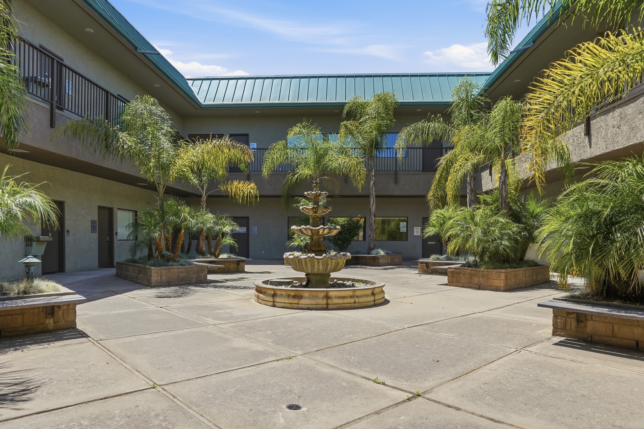 218-222 W Carmen Ln, Santa Maria, CA à louer Photo intérieure– Image 1 sur 1