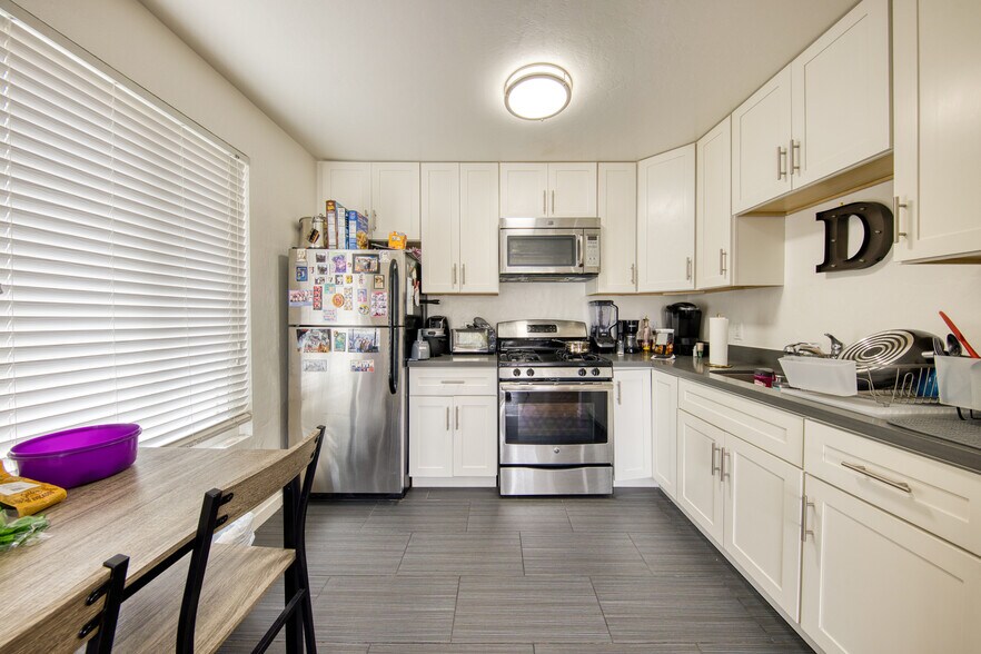 201 Moraga St, San Francisco, CA à vendre - Photo de l’immeuble – Image 3 sur 10