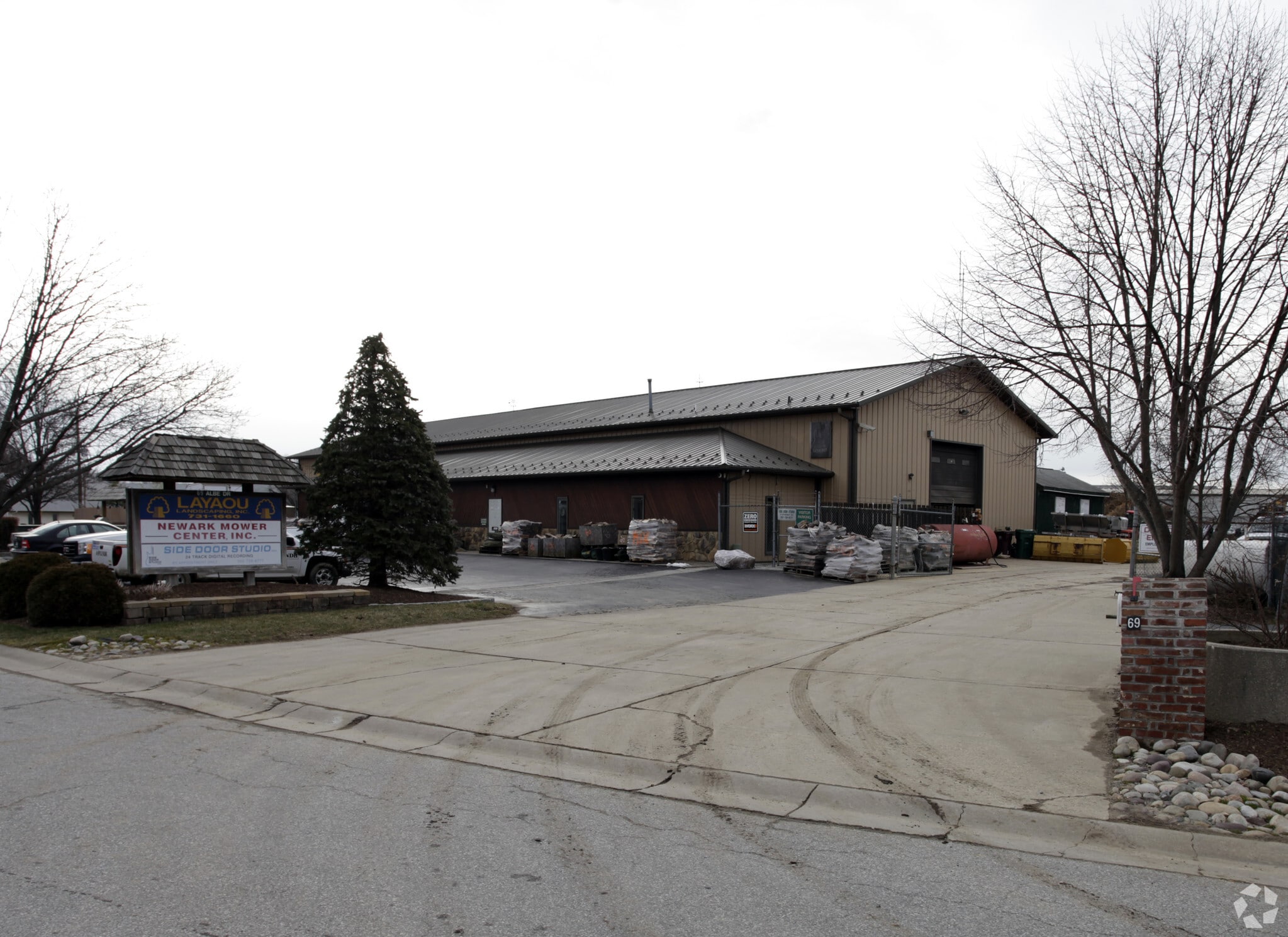 69 Albe Dr, Newark, DE à vendre Photo principale– Image 1 sur 3